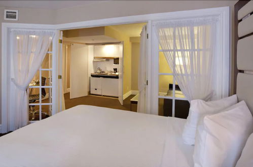 Photo 9 - Hotel Le Cantlie Suites