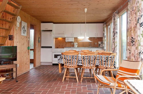 Photo 7 - 6 Person Holiday Home in Store Fuglede-by Traum