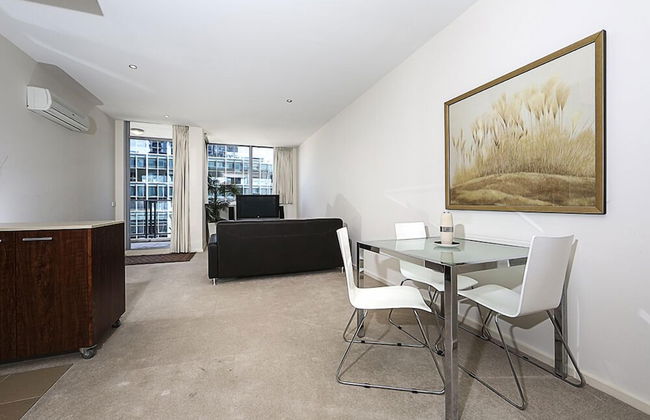 Accommodate Canberra - Metropolitan - Photo 5