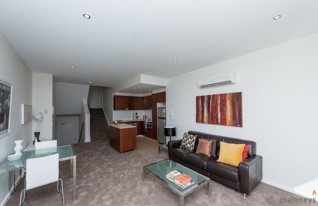 Accommodate Canberra - Metropolitan - Photo 10