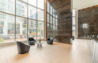 Photo 2 - GLOBALSTAY. Elegant Downtown Apartments