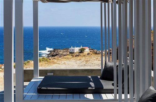 Photo 19 - Mykonos Big Blue Villas & Suites At The Seaside