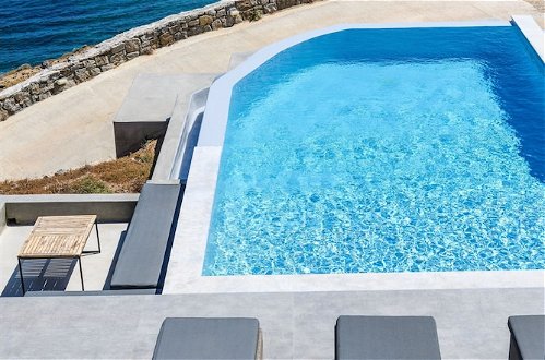 Photo 27 - Mykonos Big Blue Villas & Suites At The Seaside