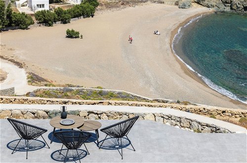 Photo 15 - Mykonos Big Blue Villas & Suites At The Seaside