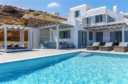 Photo 12 - Mykonos Big Blue Villas & Suites At The Seaside