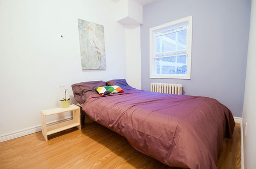 Foto 7 - 2 Bedroom Apartment near Kensington Market - Unit 9