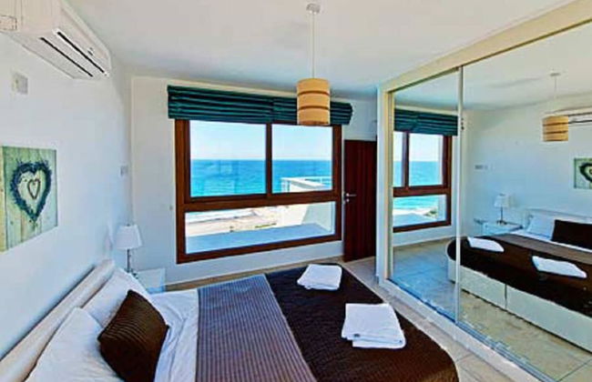 Coordinates are : 35.3480640, 33.5800703, Seacliff Villa, North Cyprus - Foto 9