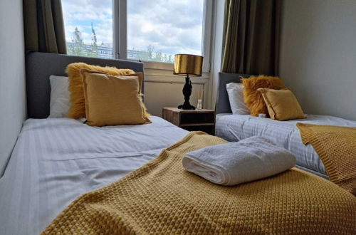 Photo 9 - Remarkable 3-bed Apartment in London