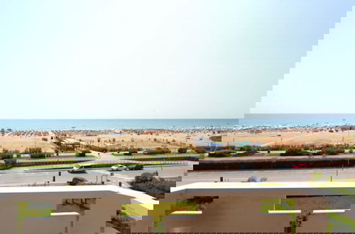 Foto 7 - Amazing Beachfront Apartment-beahost