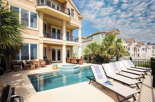 Photo 18 - Lido by Avantstay Oceanfront Home w/ Pool, Hot Tub, Game Room & Gorgeous Views