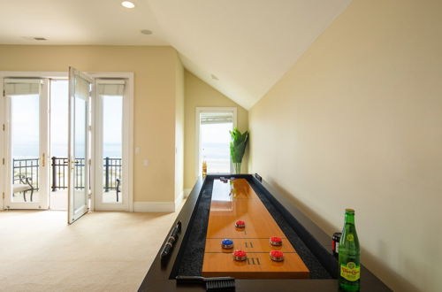 Foto 13 - Lido by Avantstay Oceanfront Home w/ Pool, Hot Tub, Game Room & Gorgeous Views