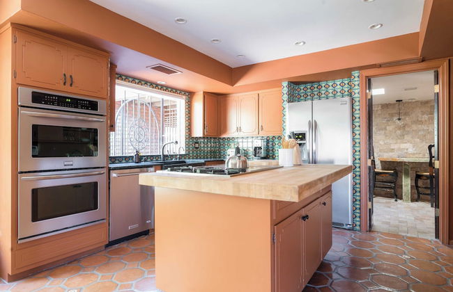 Charming 5bdr Hacienda w/ Pool, Fire Pit, Billiards La Casona by Avantstay - Foto 23