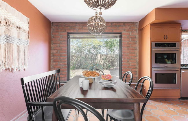 Charming 5bdr Hacienda w/ Pool, Fire Pit, Billiards La Casona by Avantstay - Foto 21