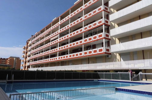 Photo 1 - Holiday by the Pool: Lovely Flat With Balcony