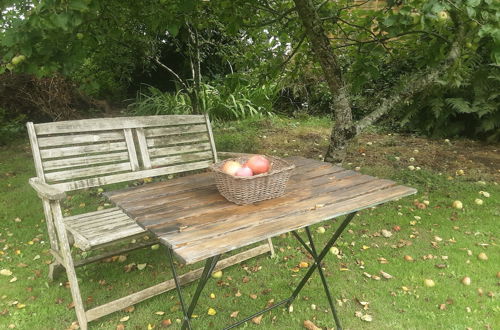 Photo 7 - Tranquil Wood Cabin set in a Beautiful Orchard