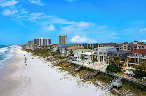 Photo 41 - Promenade by Avantstay Beach Front Mansion w/ Breathtaking Views & Pool