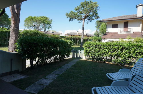 Foto 20 - Relax in our Charming Villa With Private Garden