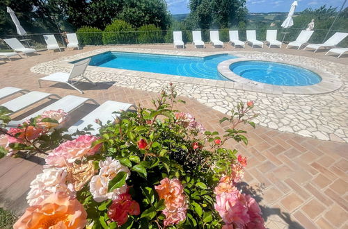 Photo 50 - Pool and Jacuzzi - Charming Villa in Umbria - Sleeps 24 - Lake View