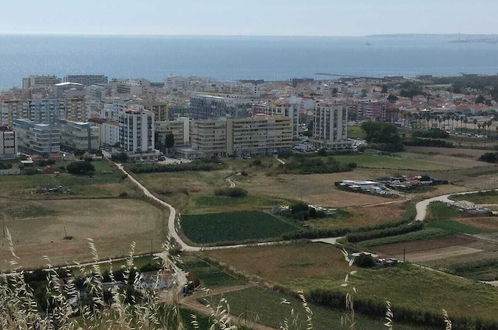 Foto 18 - Remarkable 1 Bed Apartment in Costa da Caparica