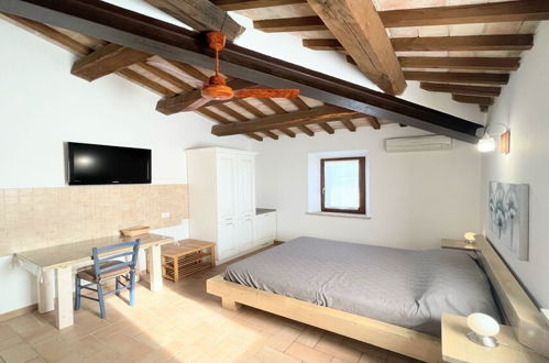 Foto 63 - Amazing Contemporary Villa With Pool - Italian Style Spelloissima - Sleeps 11