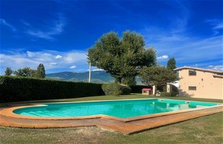 Foto 1 - Spello By The Pool - Sleeps 11 - Large Pool and Amenities in Italy - air con