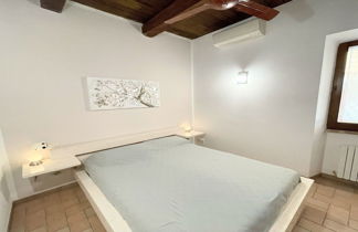 Foto 2 - Amazing Contemporary Villa With Pool - Italian Style Spelloissima - Sleeps 11