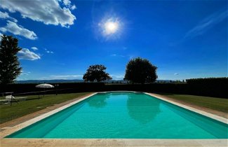Foto 1 - Spello By The Pool - Sleeps 11 - Wifi, air Con, Pool for Your Exclusive use