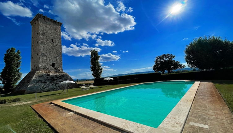 Foto 1 - Spello By The Pool - Sleeps 11 - Fabulous Villa + Pool. All Exclusively Yours