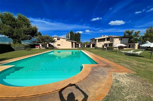 Photo 1 - Sleeps 11 - Huge Charming Italian Villa & Pool - Aircon - Wifi