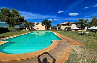 Foto 1 - Sleeps 11 - Huge Charming Italian Villa & Pool - Aircon - Wifi