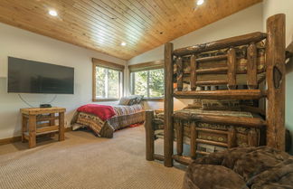 Photo 3 - Sawtooth by Avantstay Spacious Pine Tree Cabin w/ Hot Tub