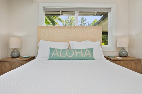 Foto 2 - Hale Oahu Cottage by Avantstay Stunning Beachfront Estate