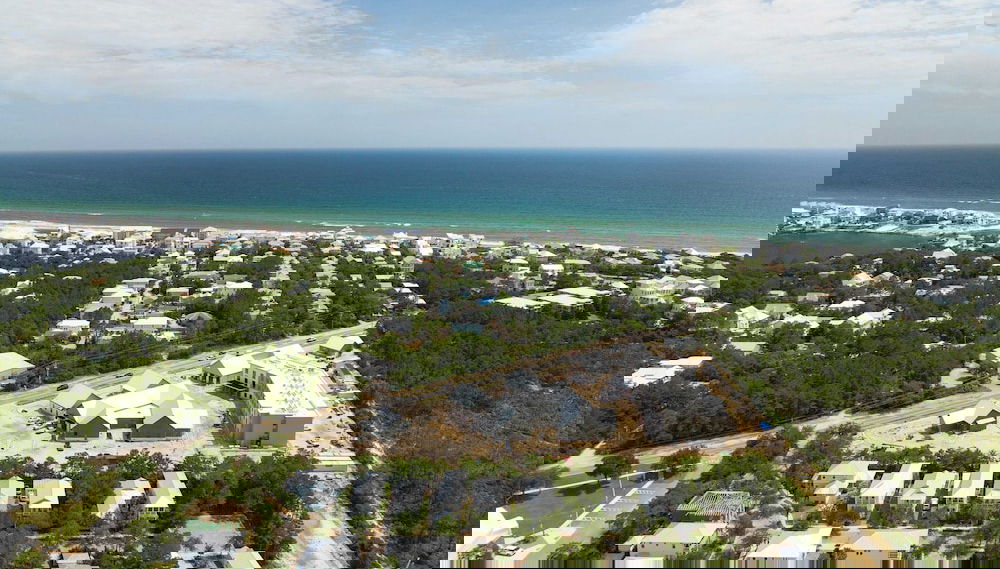 Hiker House by Avantstay Beachy 4BR w/ Communal Pool + Porch - Foto 1