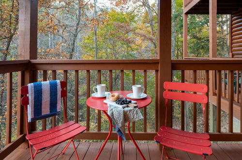 Photo 21 - Hazel by Avantstay Cliffside Modern Cabin w/ Incredible Views & Hot Tub