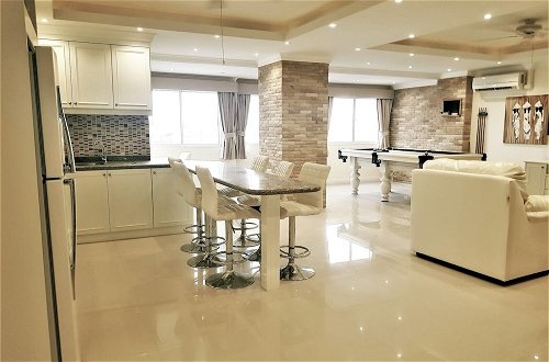 Photo 20 - Large, Stylish 2 bed Apartment With Pool Table in Pattaya