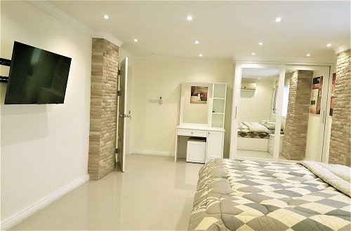 Foto 9 - Large, Stylish 2 bed Apartment With Pool Table in Pattaya