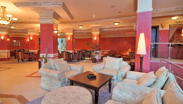 Lobby-Lounge