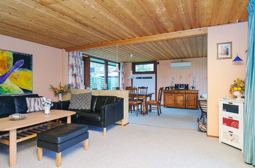 Photo 10 - 6 Person Holiday Home in Store Fuglede