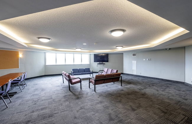 Residence & Conference Centre - Barrie - Photo 38