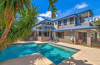 Photo 1 - Gold Coast Stunning Waterfront Retreat by Hostrelax