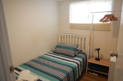 Photo 3 - Spacious 2-Storey Home By The Bay: Sleeps 12