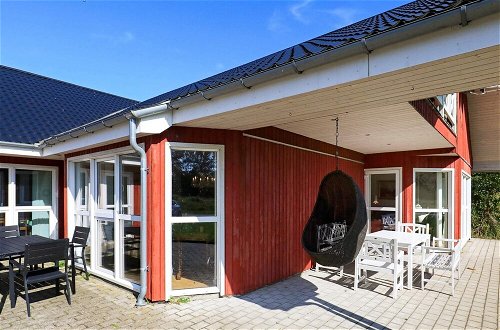 Foto 18 - 9 Person Holiday Home in Saeby