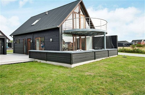 Foto 1 - 6 Person Holiday Home in Romo
