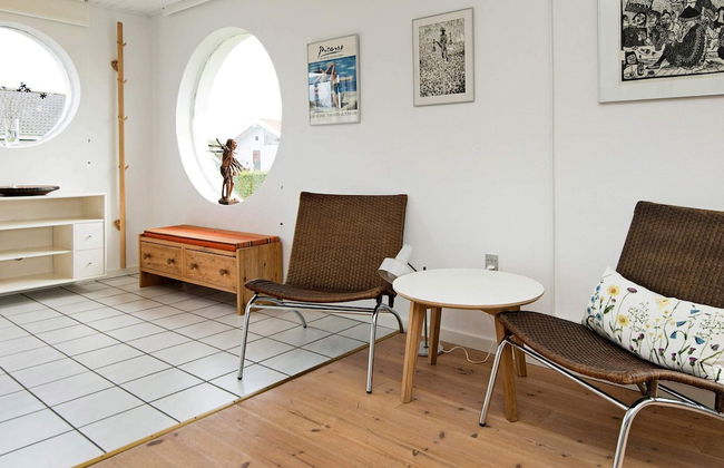 Elegant Holiday Home in Jutland near Sea - Photo 5