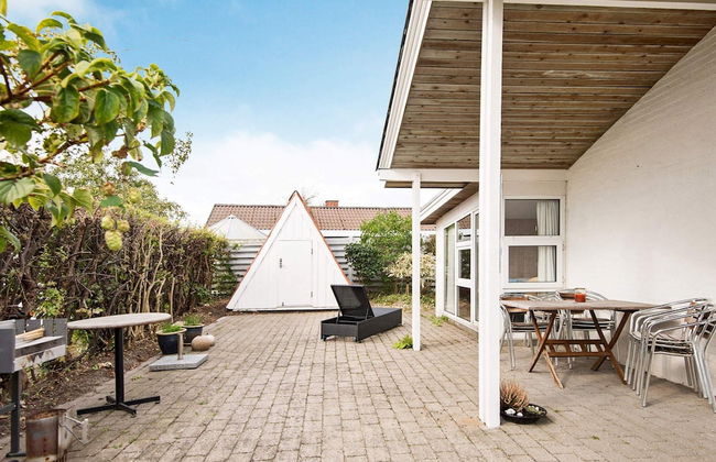 Elegant Holiday Home in Jutland near Sea - Photo 20