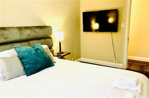 Photo 6 - Professional Three Bedroom Condo Suite