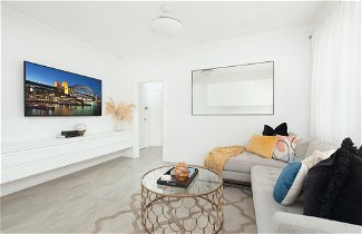 Photo 1 - Luxury Escape in Bellevue Hill Apartment