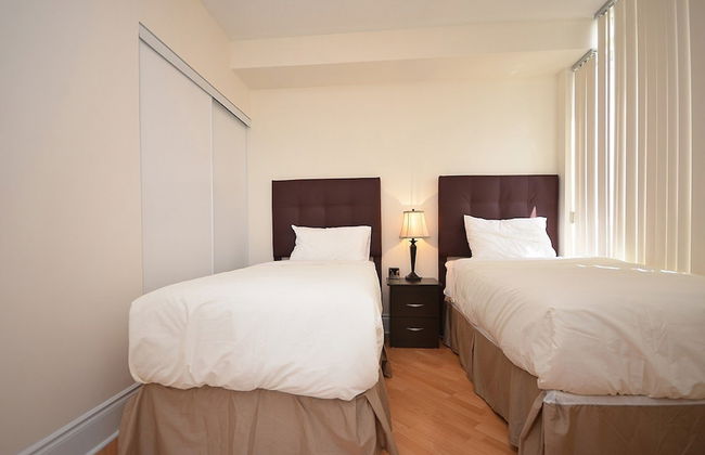 NAPA Furnished Suites Square One - Foto 5