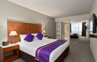 Photo 1 - Park Regis Griffin Suites