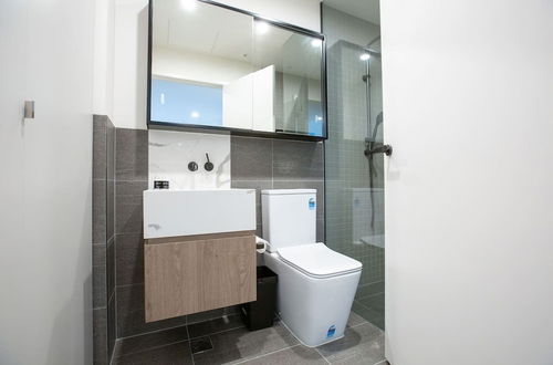 Photo 20 - Stylist 1bed1bath Apartment@west Melbourne